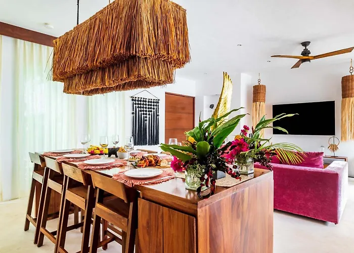 Villa Ek'Balam & Villa Flamingo, Luxury Villas, Private Pool, Private Garden, Jacuzzi, 24H Security